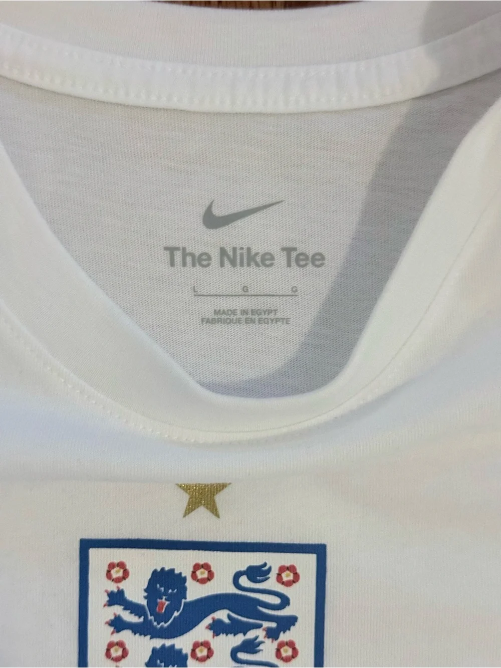 Nike England National Soccer Crest 2026-2027 T-Shirt - NEW W/ TAGS